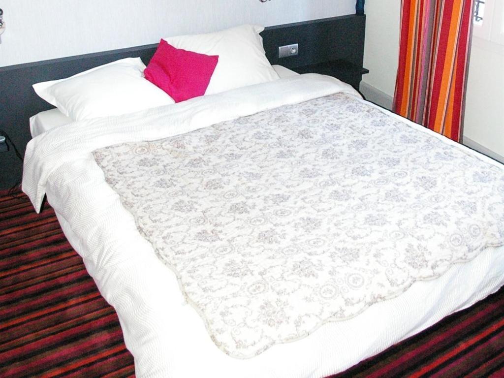 Hotel Latino Reims Centre Номер фото